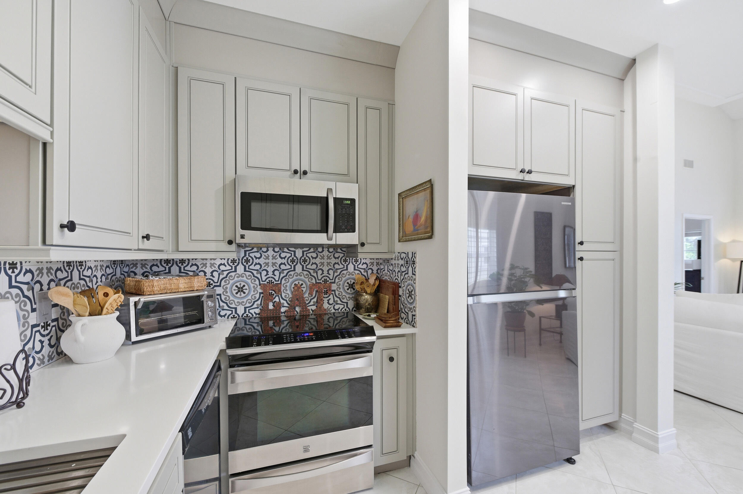 LAKESHORE - Residential