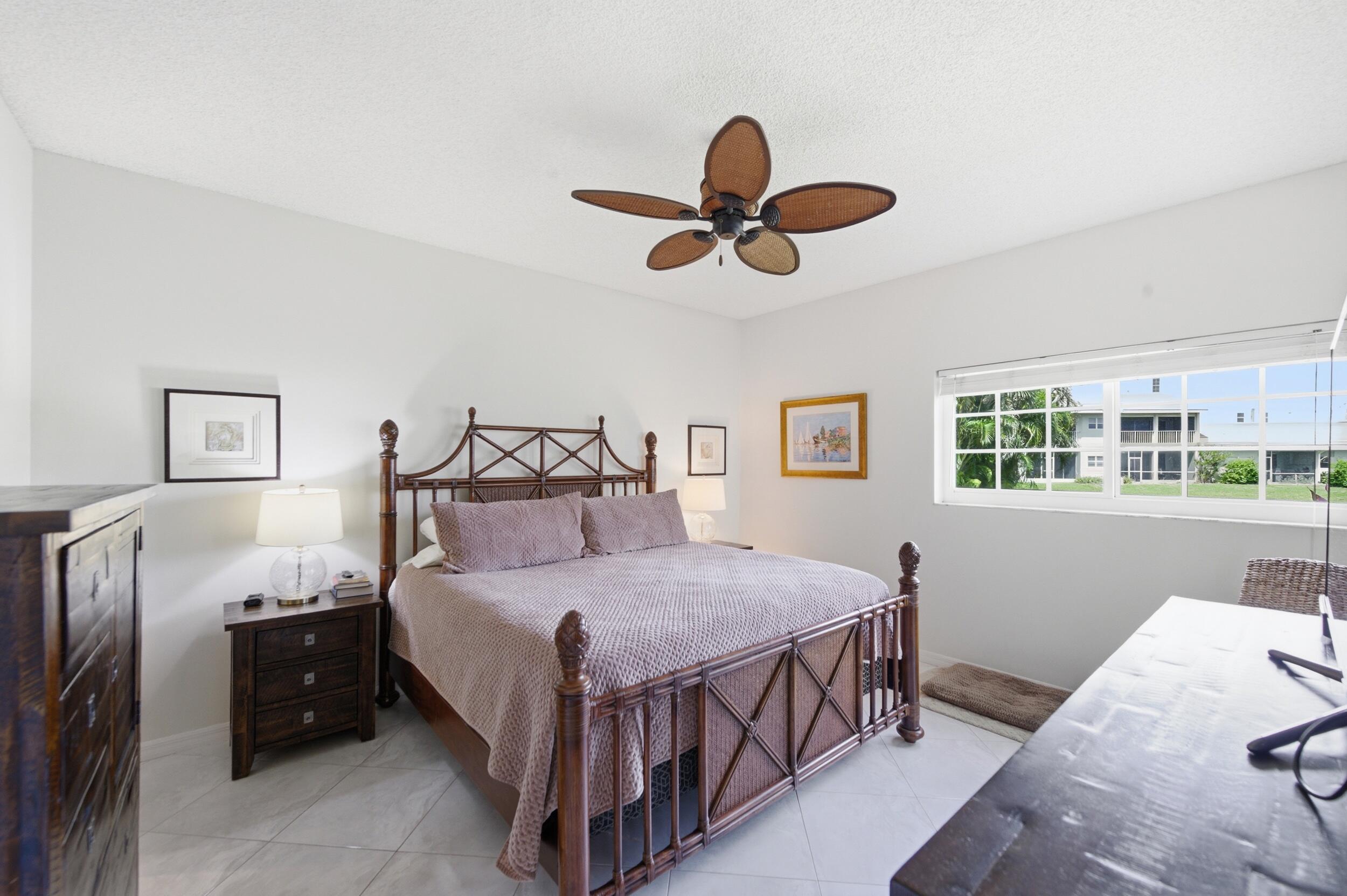 LAKESHORE - Residential