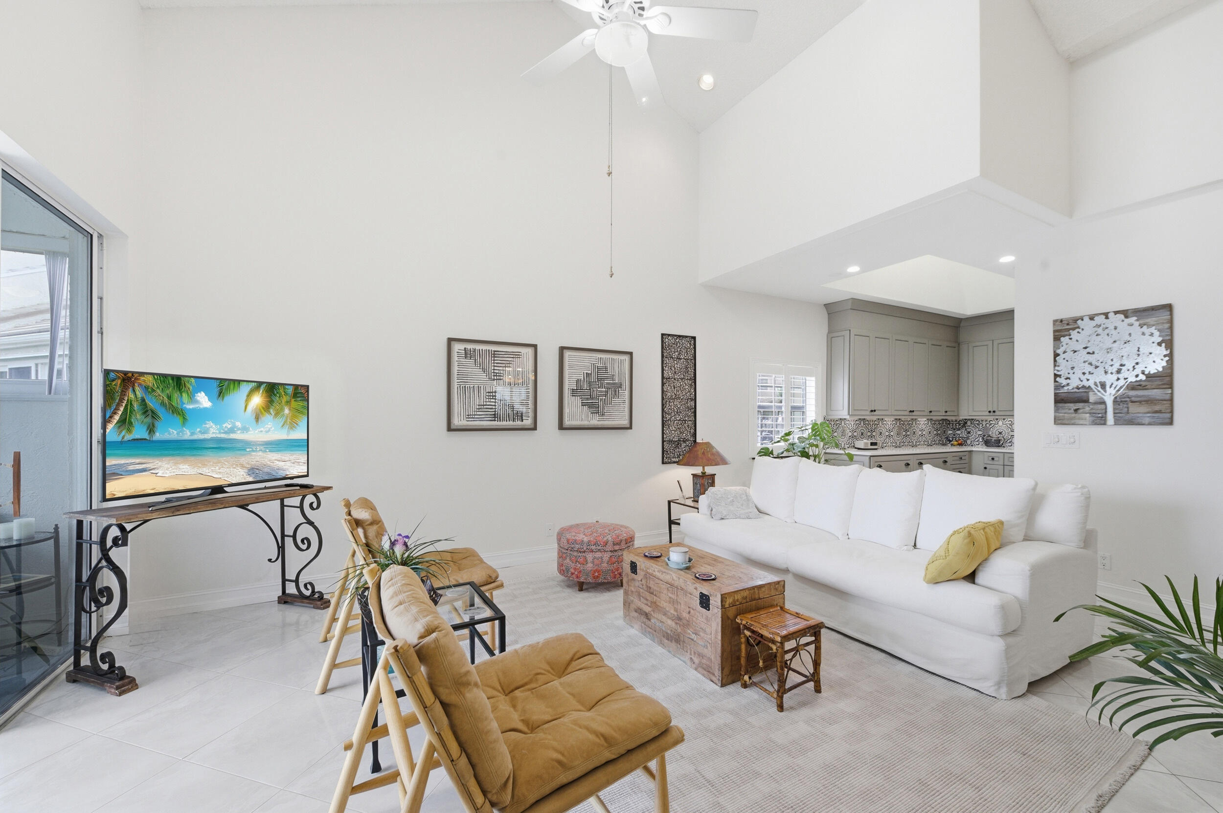 LAKESHORE - Residential