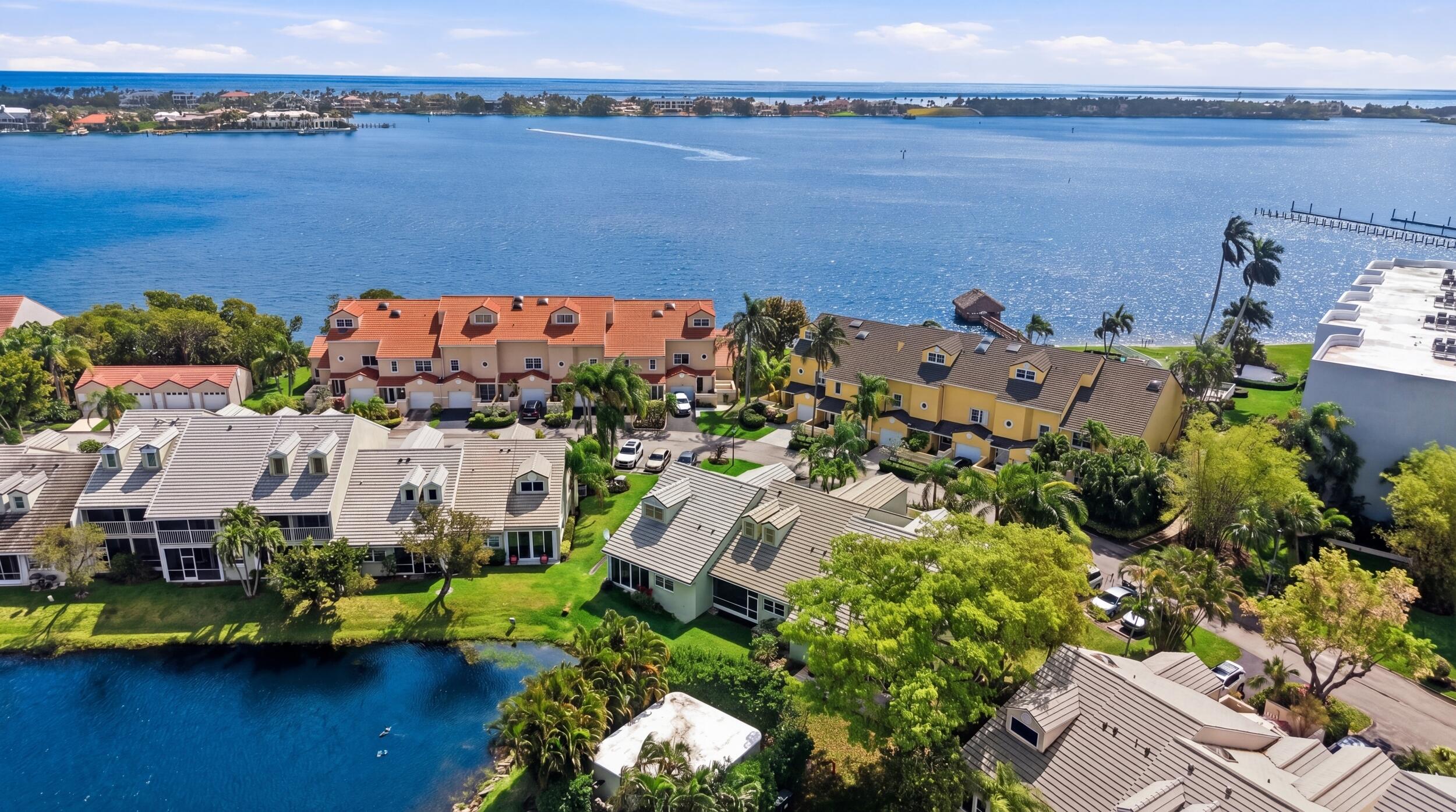 LAKESHORE - Residential