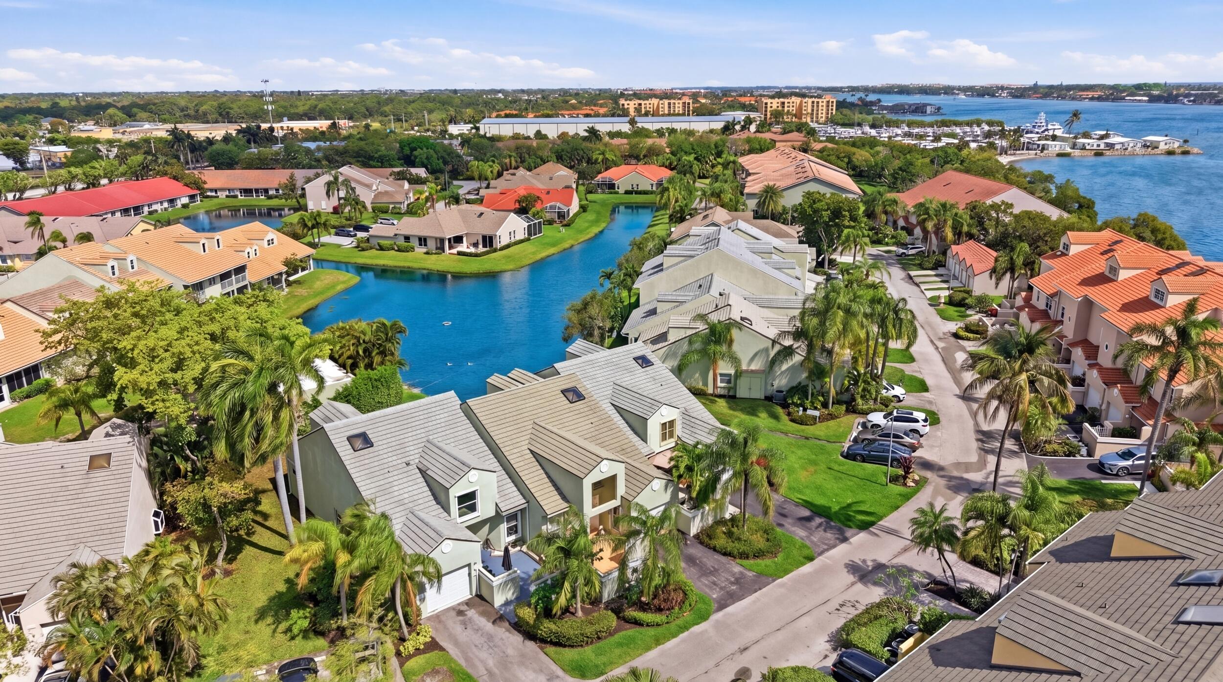 LAKESHORE - Residential