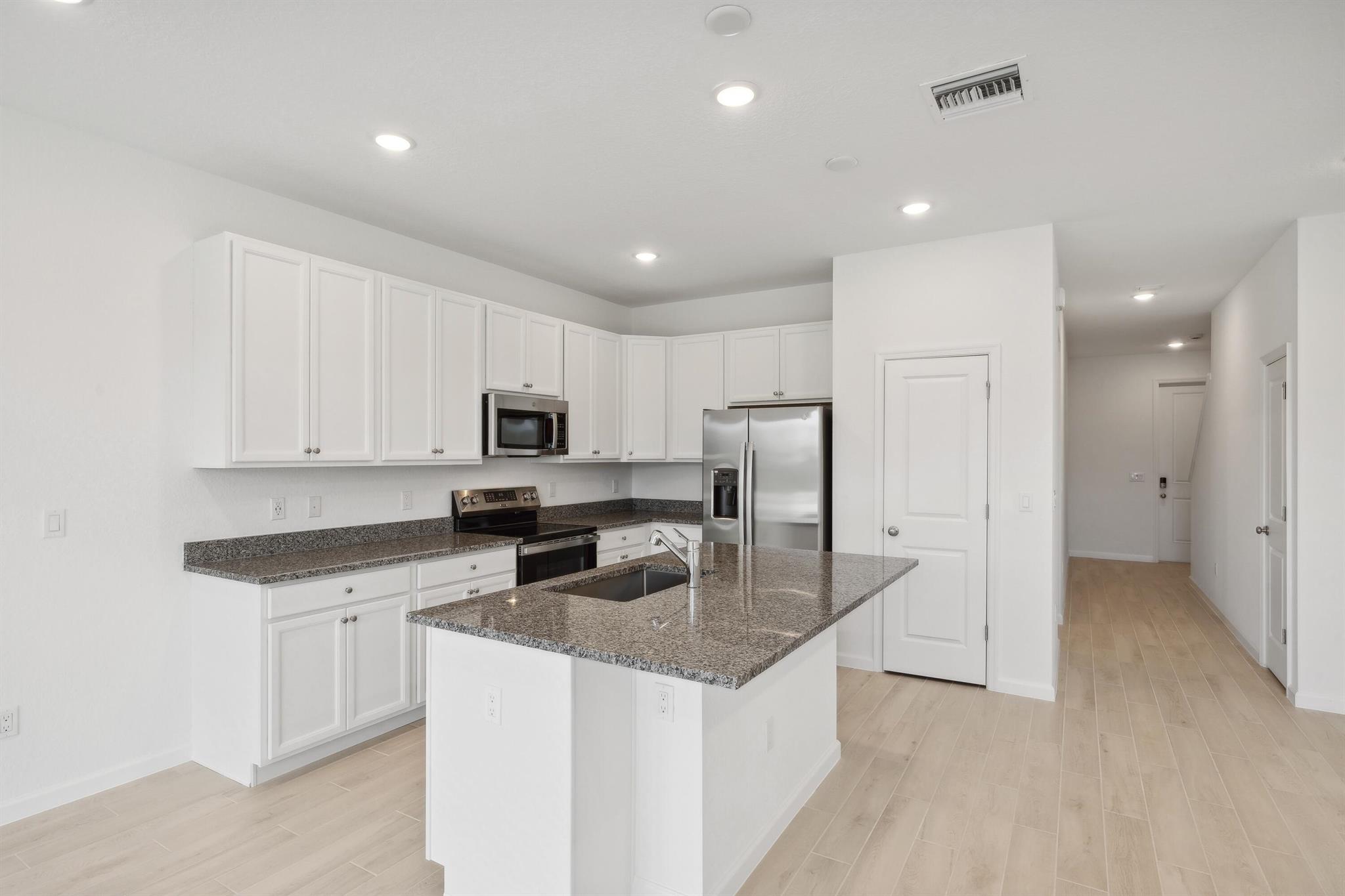 162 SE Birch Terrace 0102