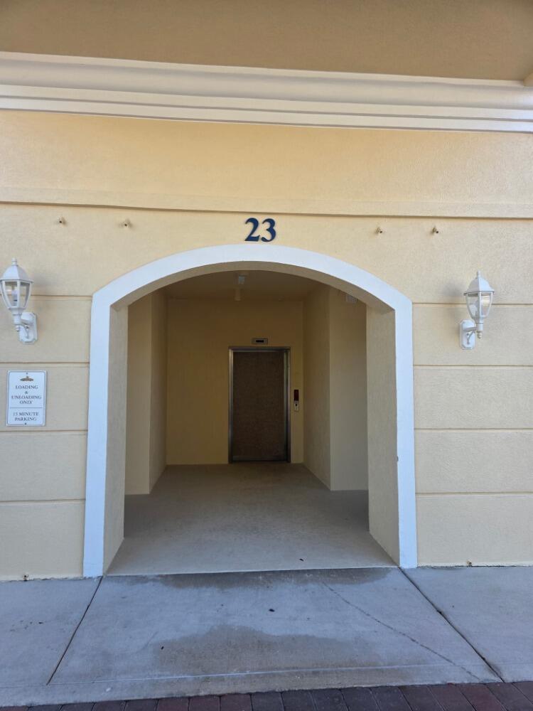 HI West - Residential Lease