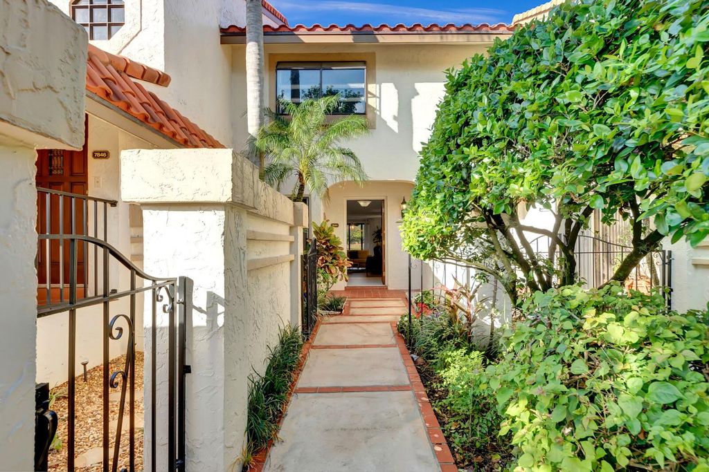 Photo of 7844 La Mirada Drive, Boca Raton, FL 33433 (MLS # R11147956)
