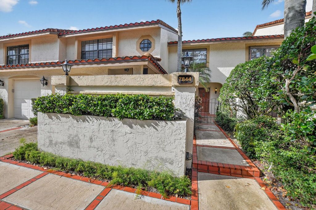 Photo of 7844 La Mirada Drive, Boca Raton, FL 33433 (MLS # R11147956)