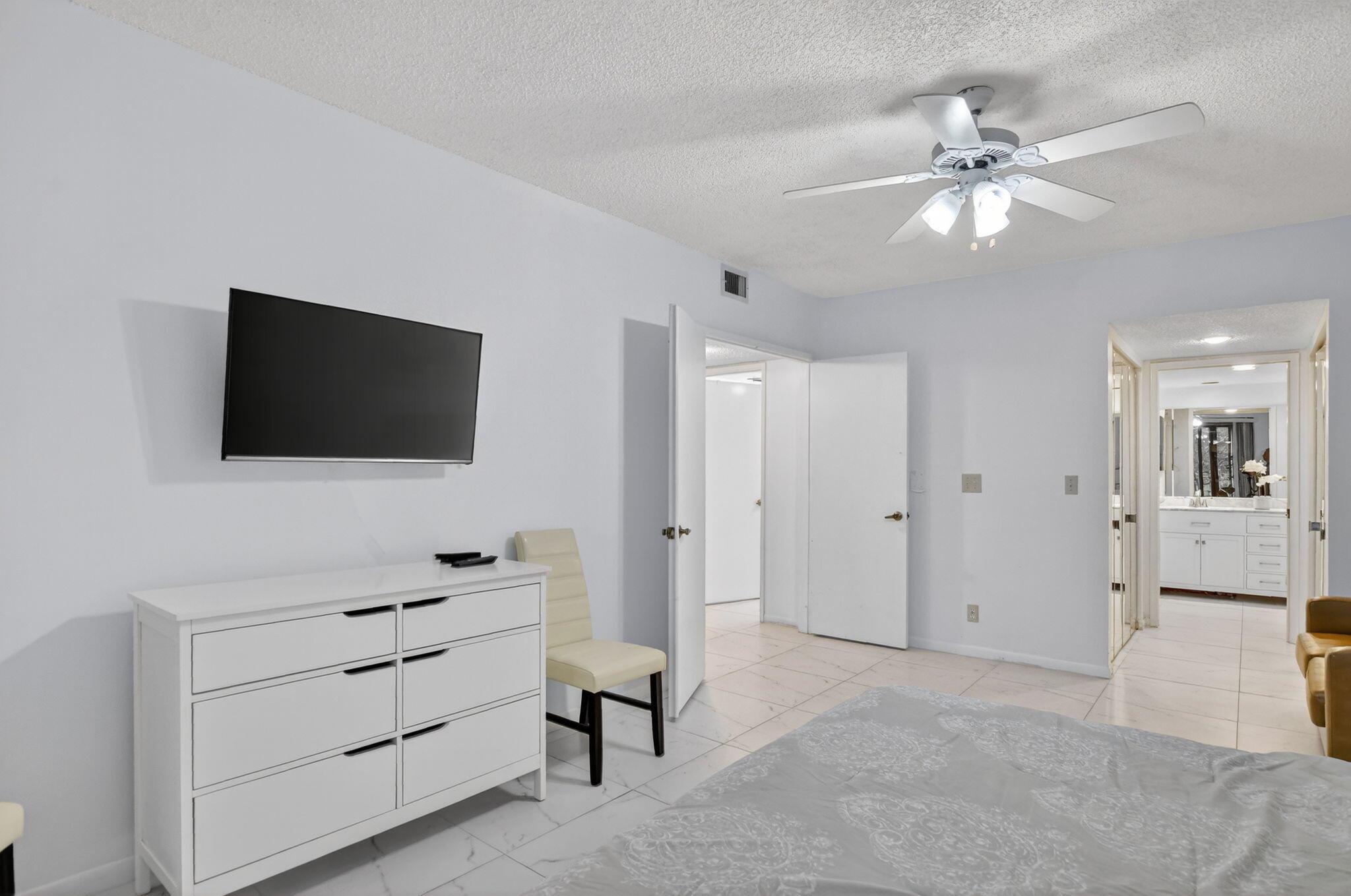 LA MIRADA AT BOCA POINTE - Residential