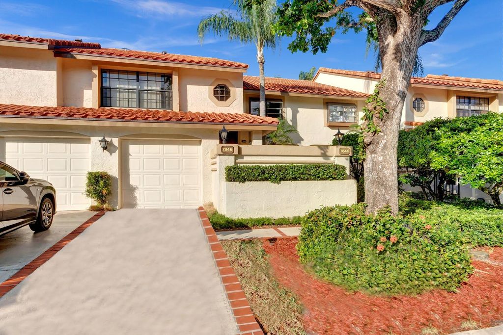 Photo of 7844 La Mirada Drive, Boca Raton, FL 33433 (MLS # R11147956)