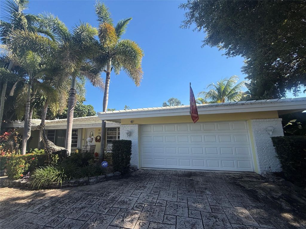 Photo of 2800 NE 29th St, Fort Lauderdale, FL 33306 (MLS # F10538293)