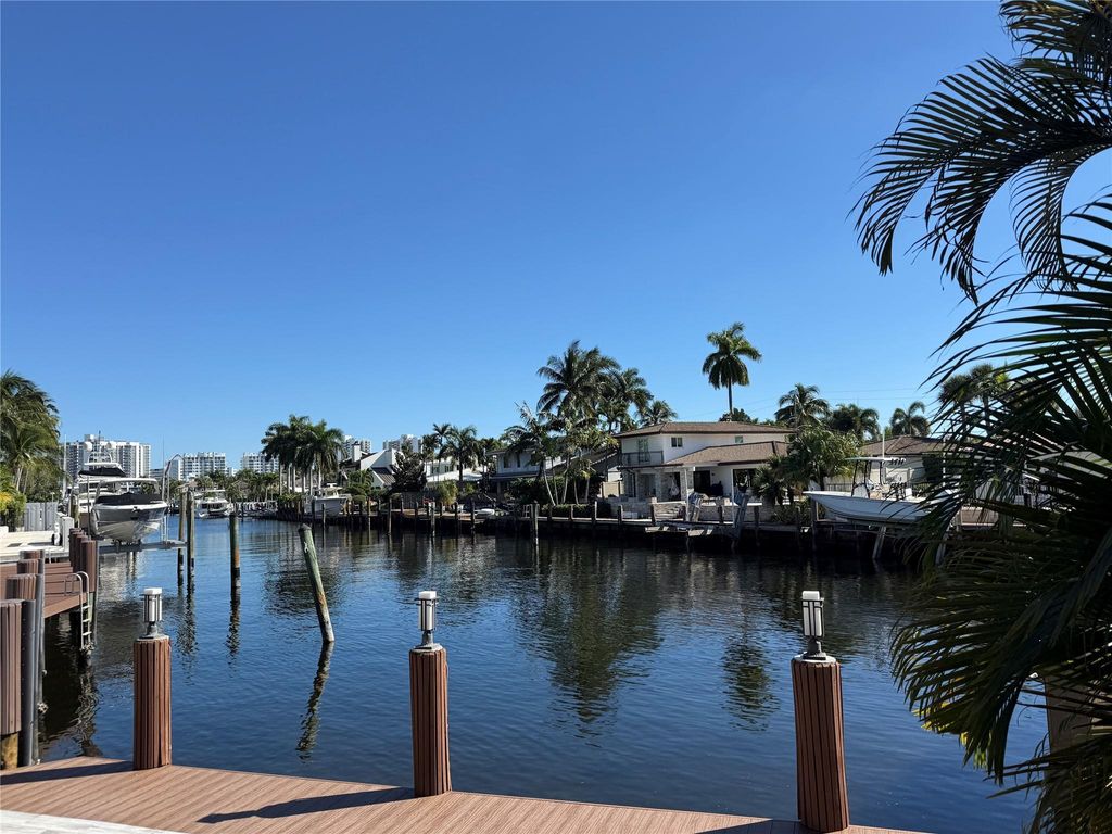 Photo of 2800 NE 29th St, Fort Lauderdale, FL 33306 (MLS # F10538293)