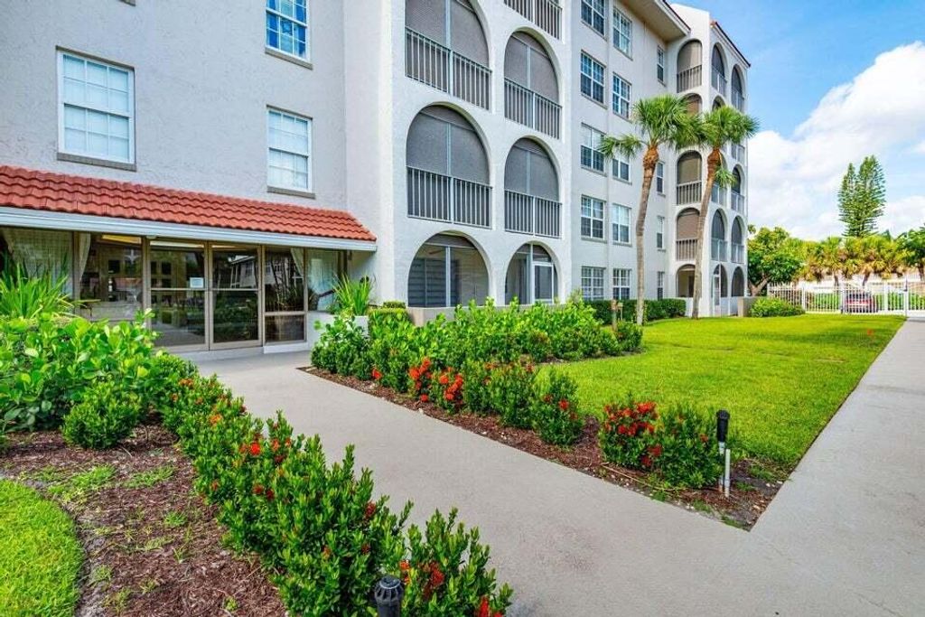 Photo of 250 NE 20th Street #1010, Boca Raton, FL 33431 (MLS # R11156841)
