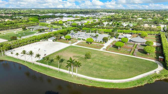 GRAND PRIX FARMS - Residential