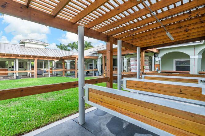 GRAND PRIX FARMS - Residential