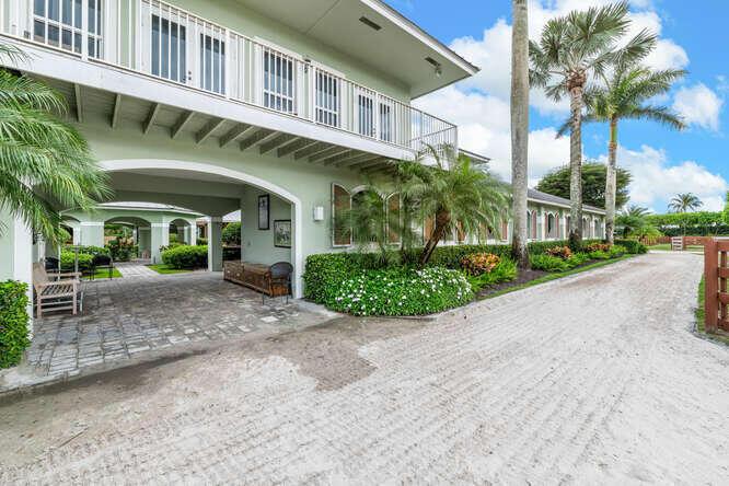 GRAND PRIX FARMS - Residential