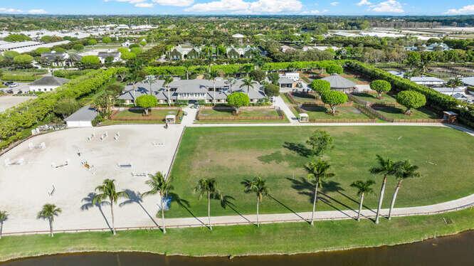 GRAND PRIX FARMS - Residential