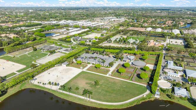 GRAND PRIX FARMS - Residential