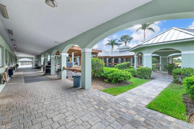 GRAND PRIX FARMS - Residential