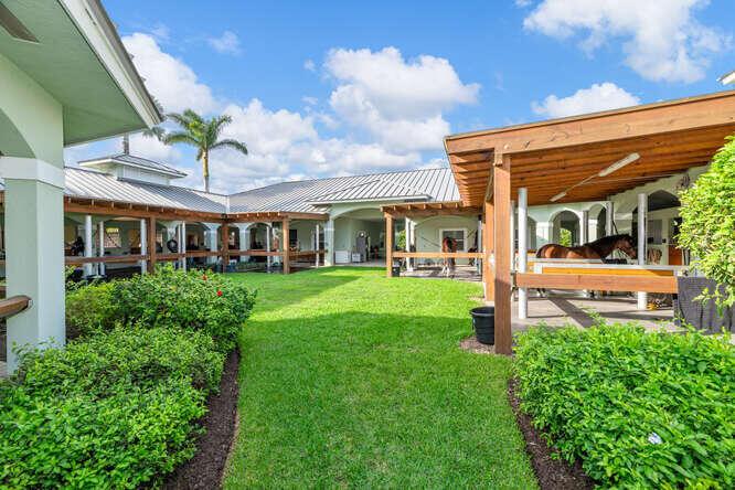 GRAND PRIX FARMS - Residential