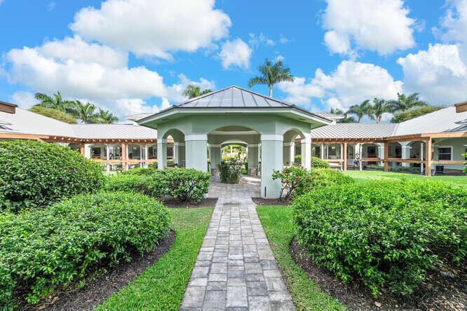 GRAND PRIX FARMS - Residential