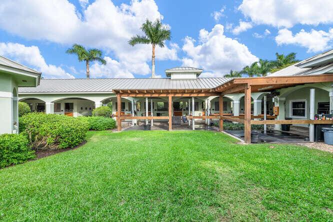 GRAND PRIX FARMS - Residential