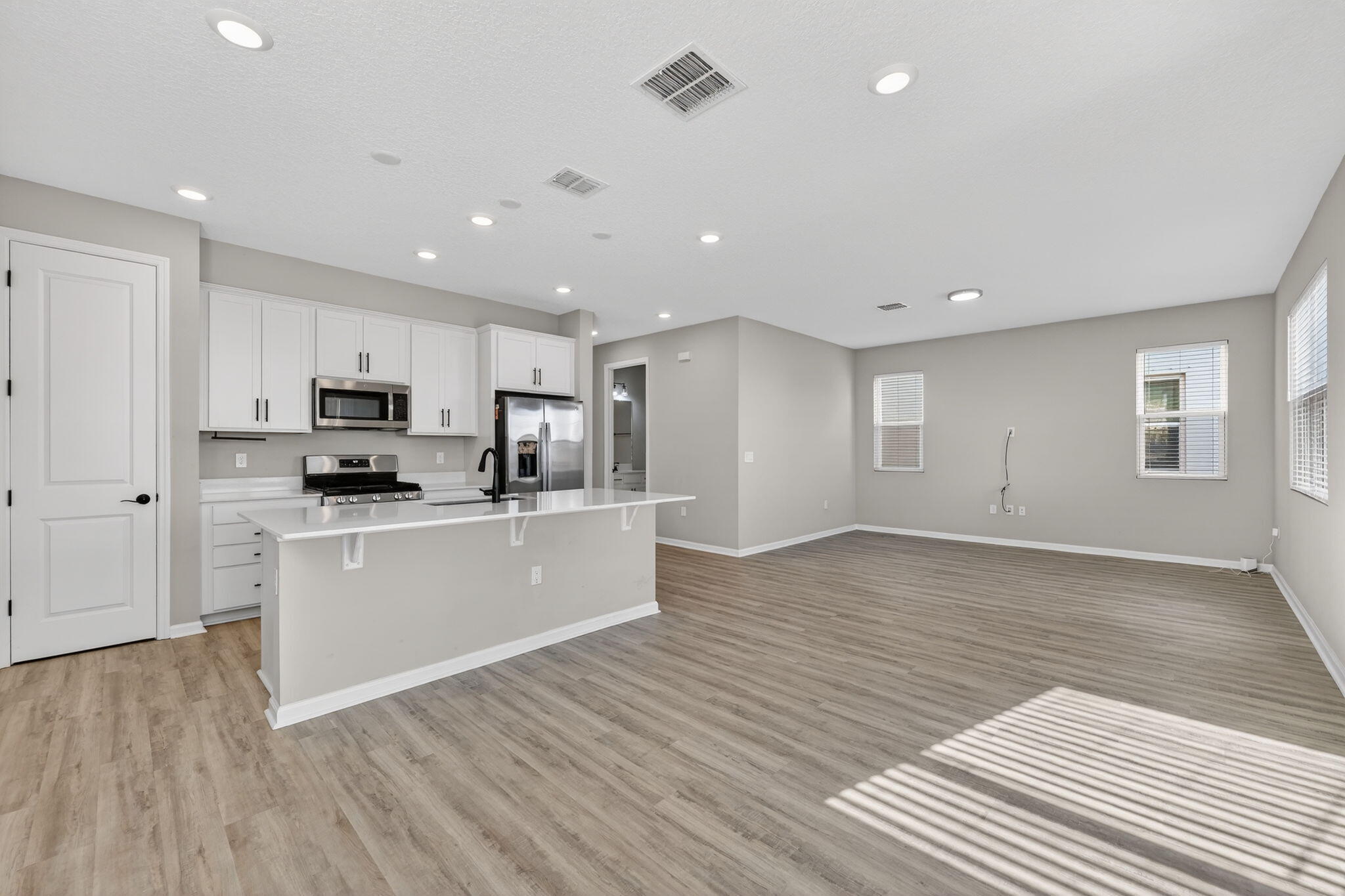 WATERSET WOLF CREEK PH G1 AND 30TH ST PH G1 - Residential Lease