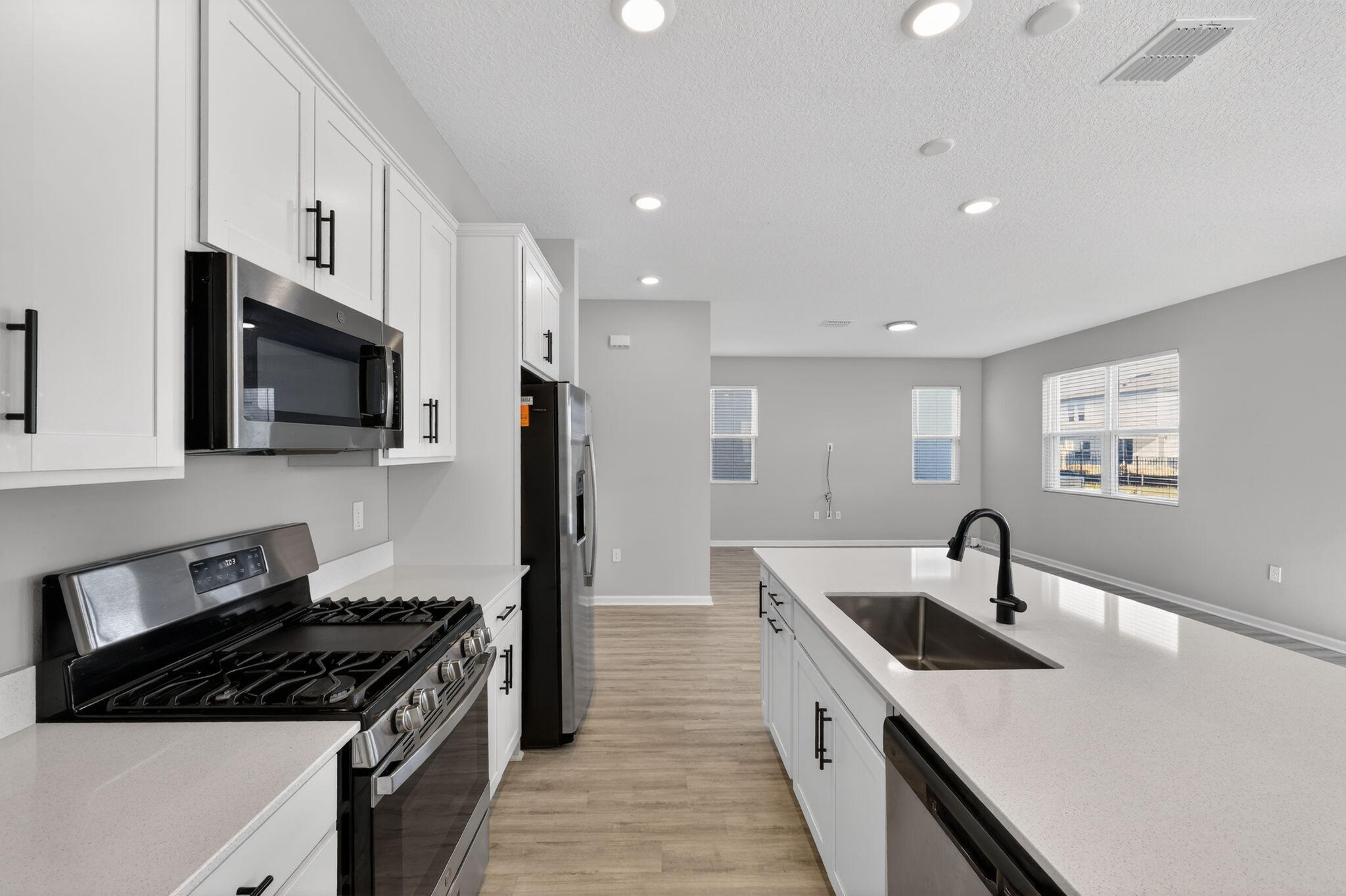 WATERSET WOLF CREEK PH G1 AND 30TH ST PH G1 - Residential Lease