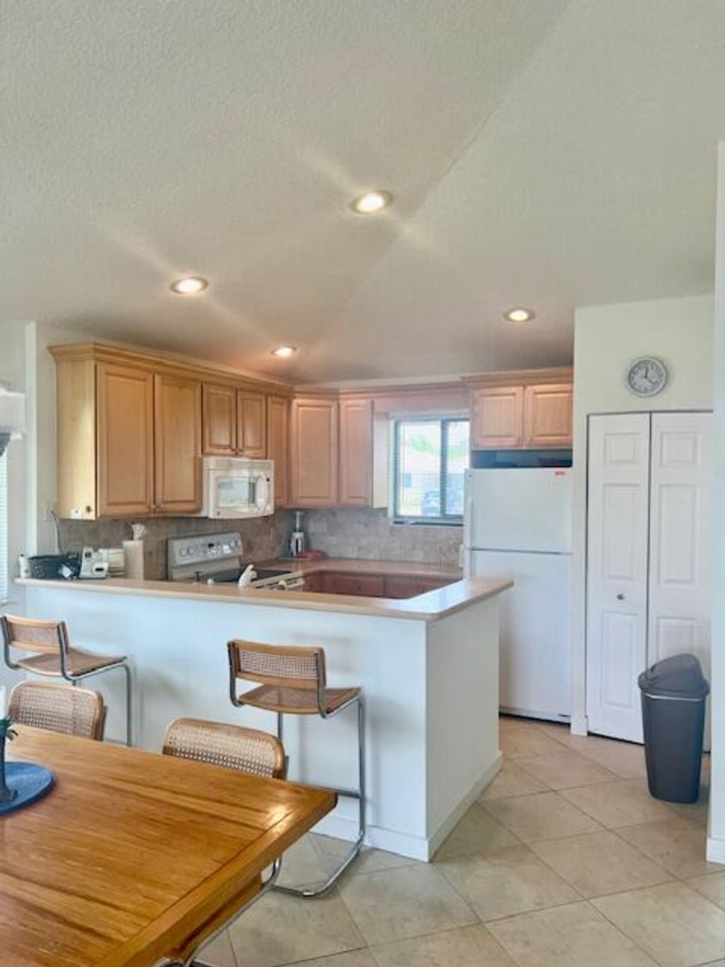 Photo of 311 Club Drive, Palm Beach Gardens, FL 33418 (MLS # B26002932)