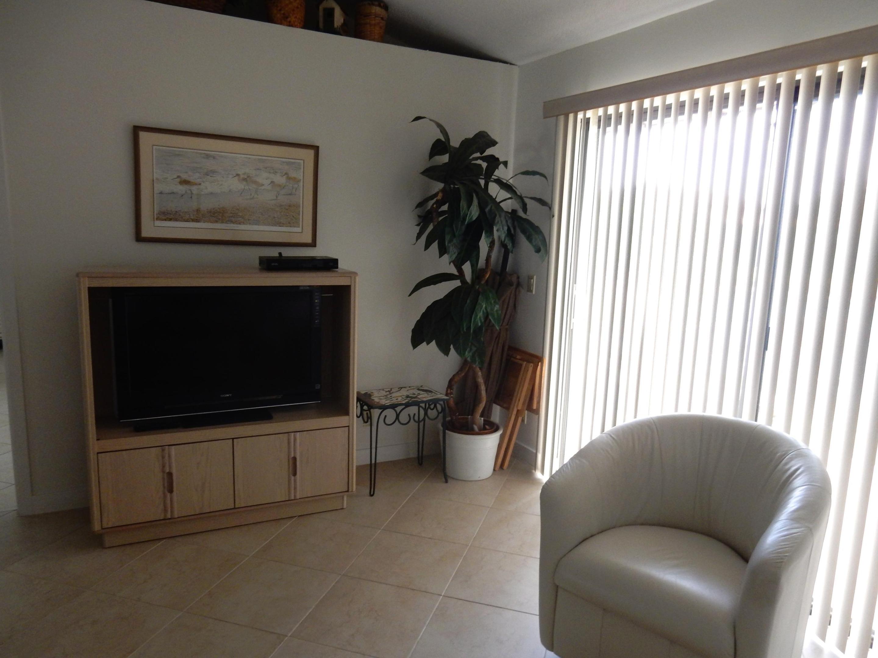 Stacey Goldstein - Residential Lease