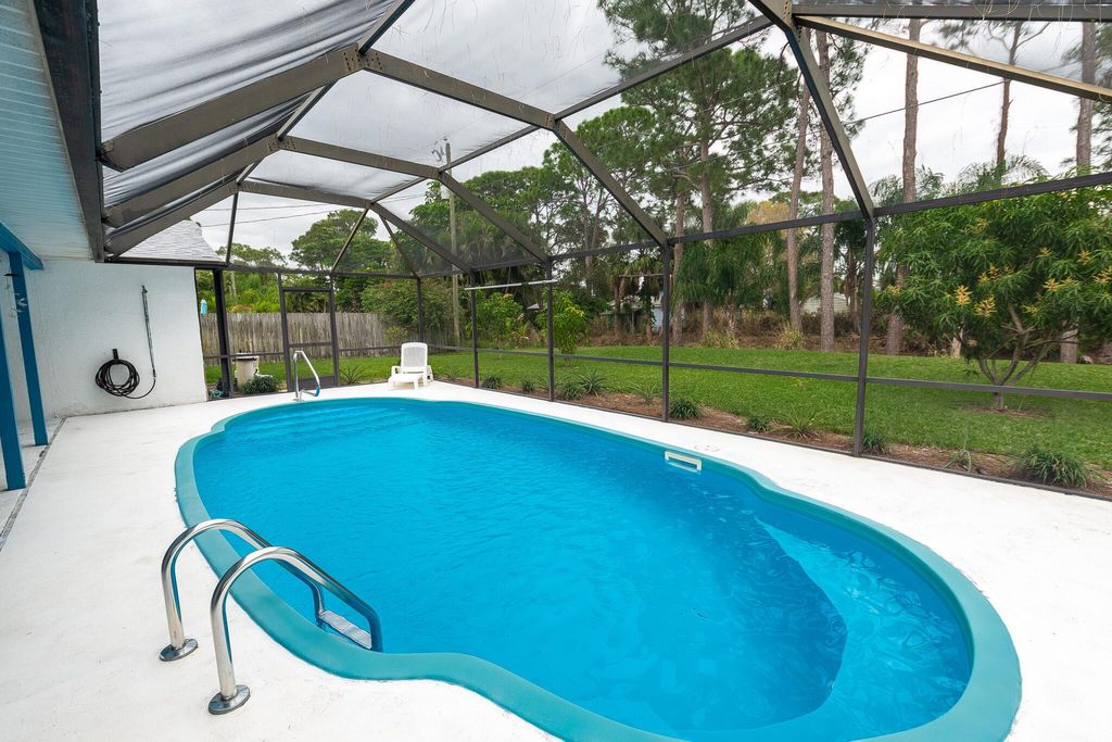 Photo of 192 SE Crosspoint Drive, Port Saint Lucie, FL 34983 (MLS # R10952952)