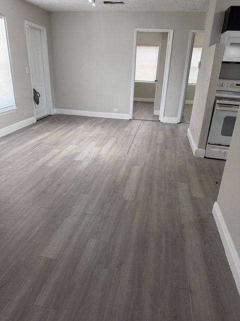 2850 NW 14th Street Fort Lauderdale FL 33311