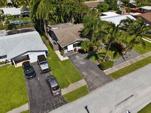 Tiny photo for 1931 NW 38th Street, Oakland Park, FL 33309 (MLS # B26084366)