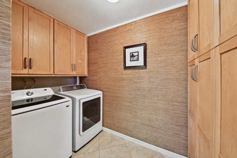 Tiny photo for 1931 NW 38th Street, Oakland Park, FL 33309 (MLS # B26084366)
