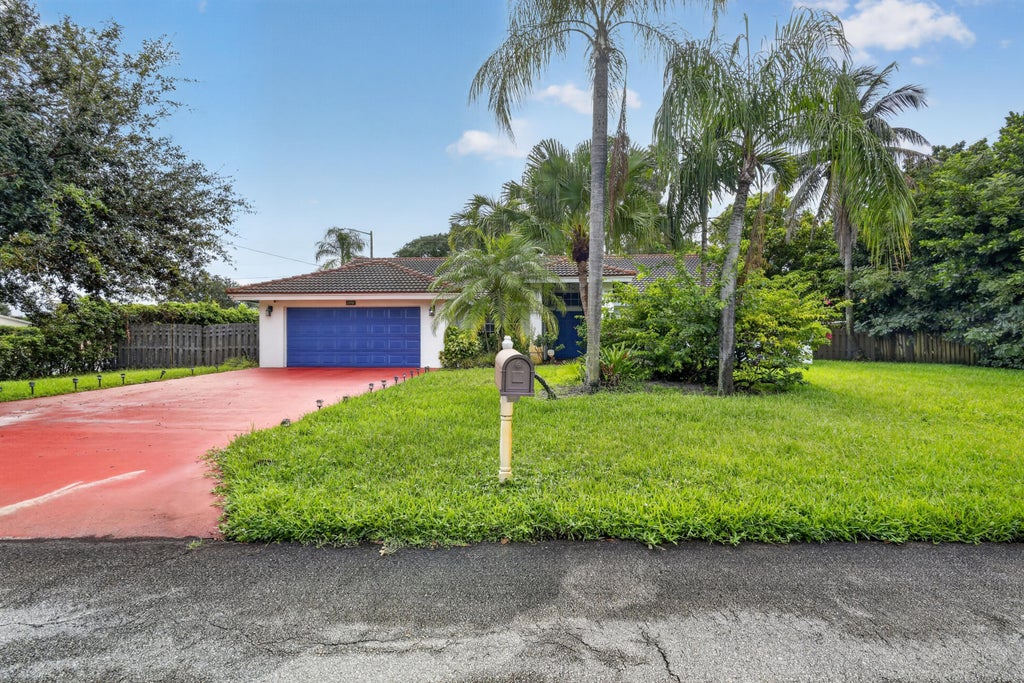 Photo of 1770 EMILIO Lane, Palm Springs, FL 33406 (MLS # B26071763)