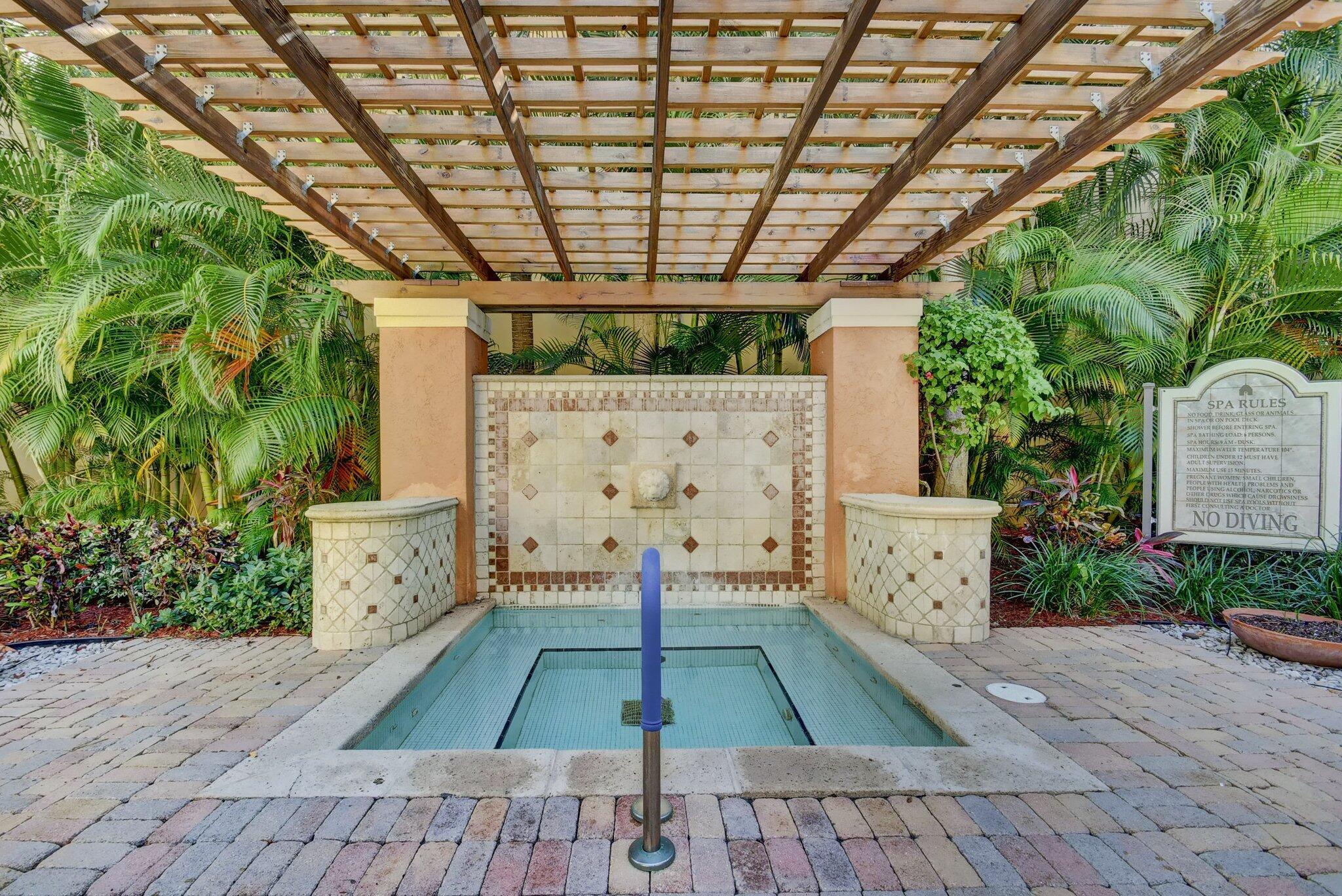 720 S Sapodilla Avenue 412
