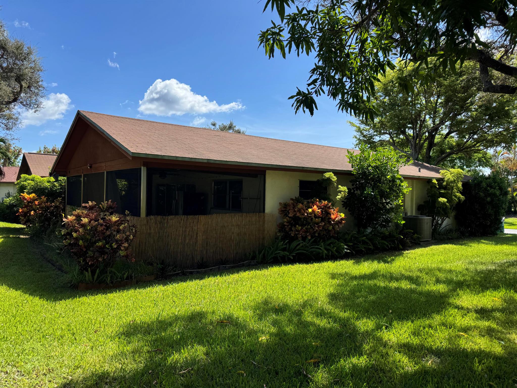 531 SE 28th Avenue A