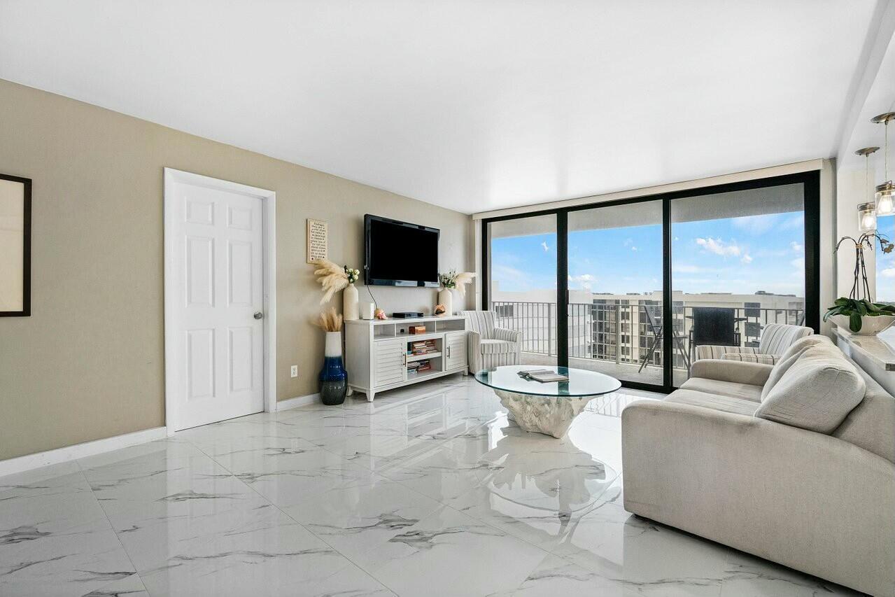 3590 S Ocean Boulevard 809