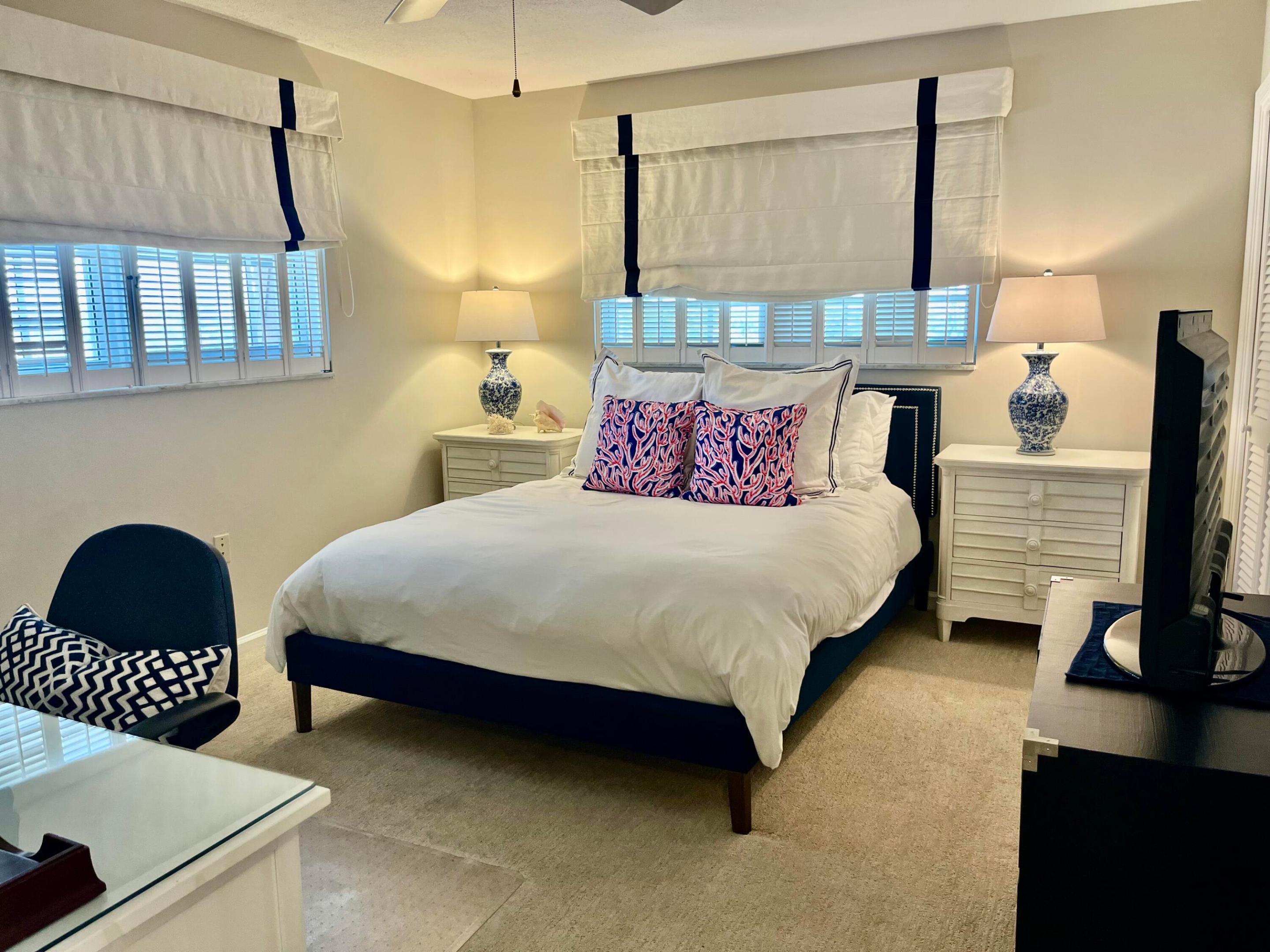 ATLANTIS SHERBROOKE VILLAS CONDO - Residential