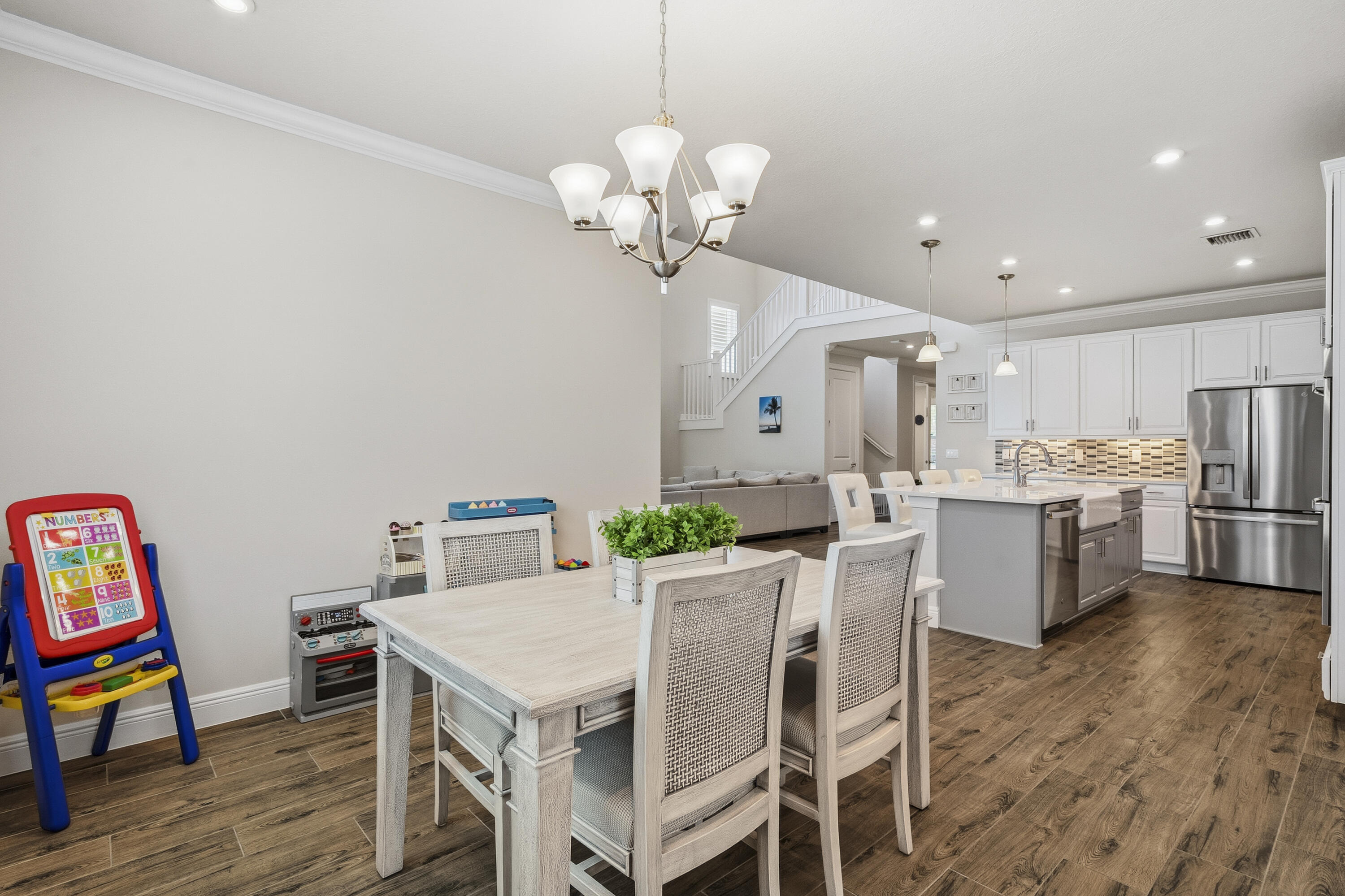 BANYAN BAY - Residential