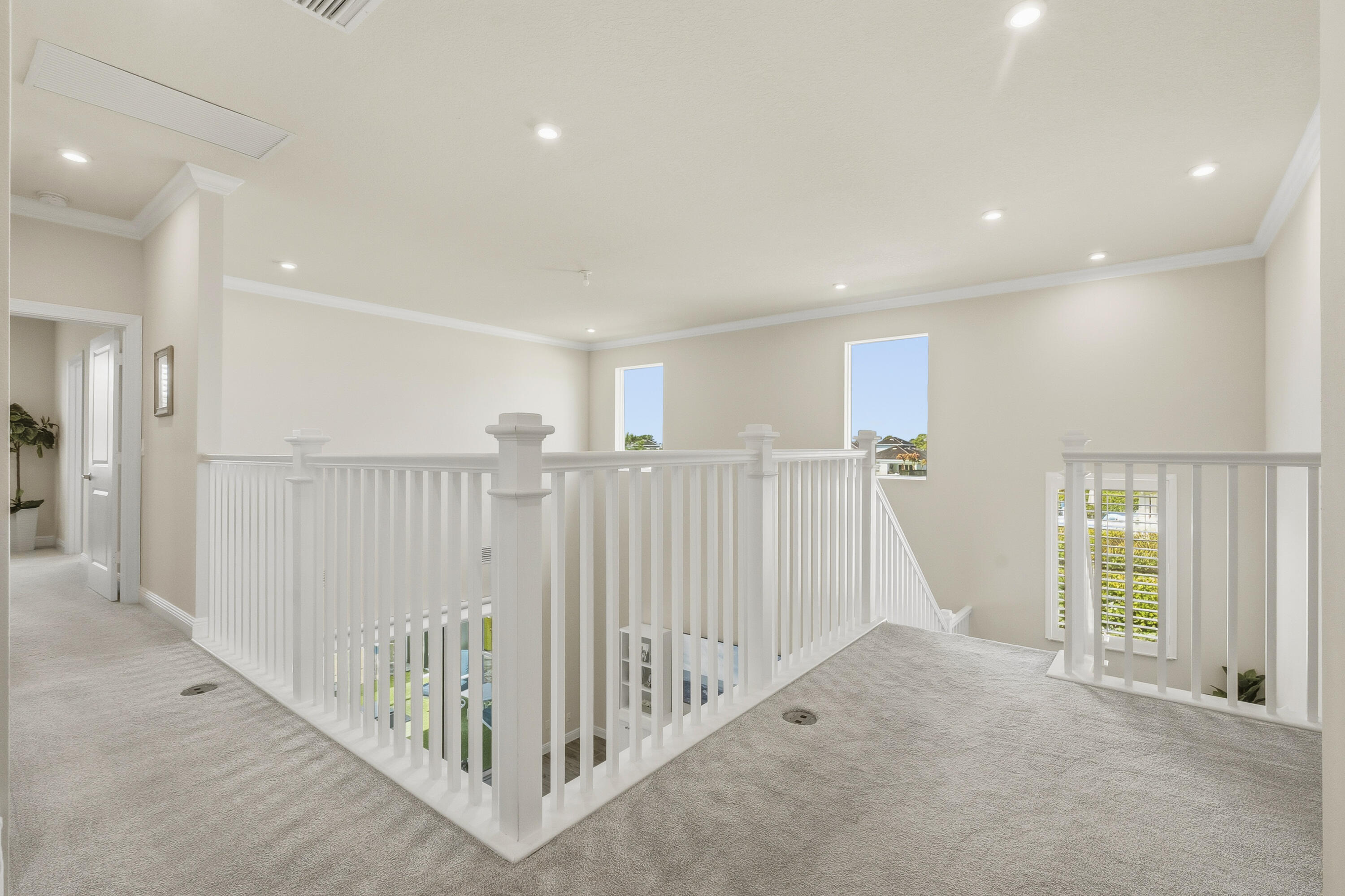 BANYAN BAY - Residential