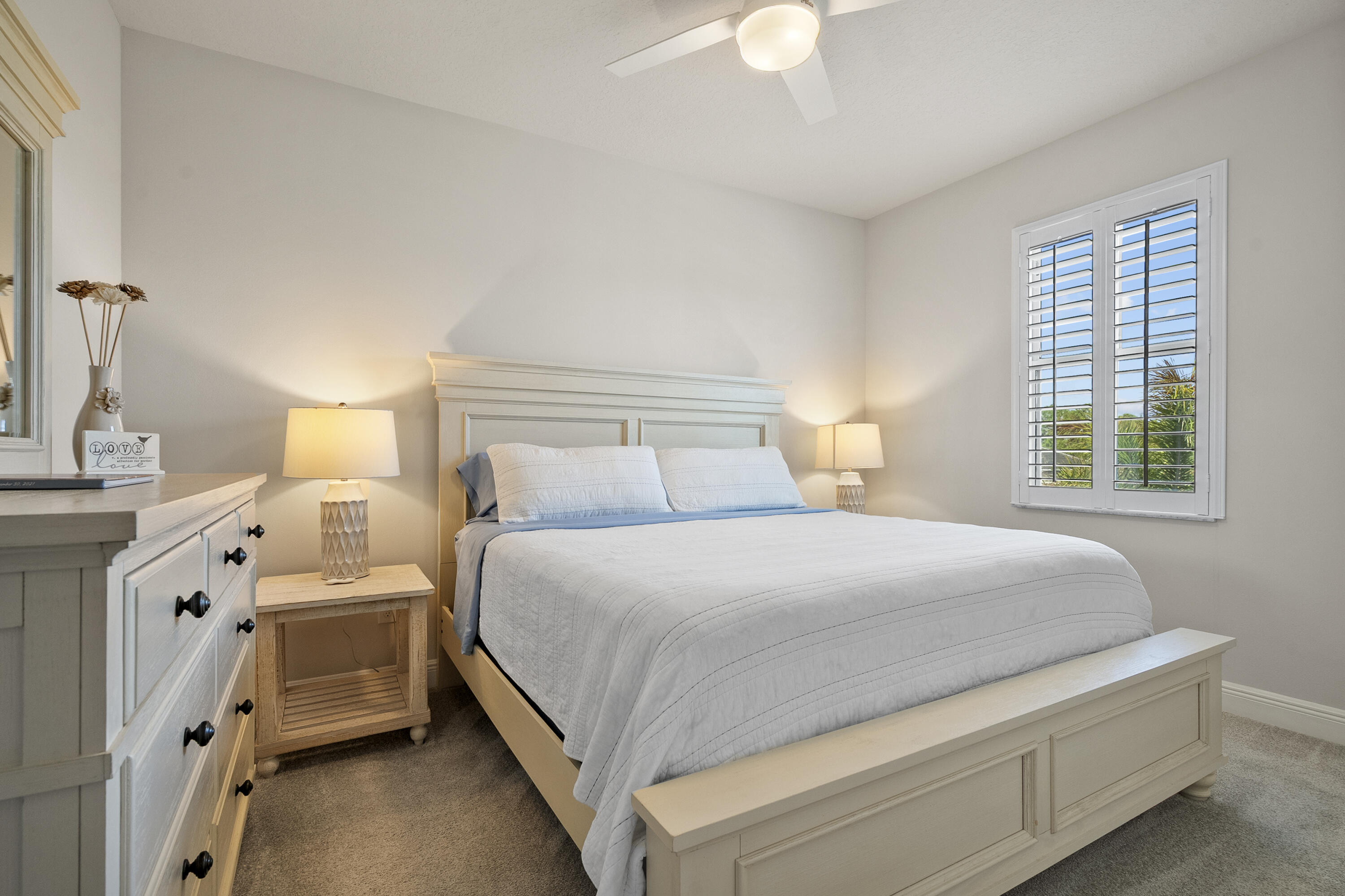 BANYAN BAY - Residential