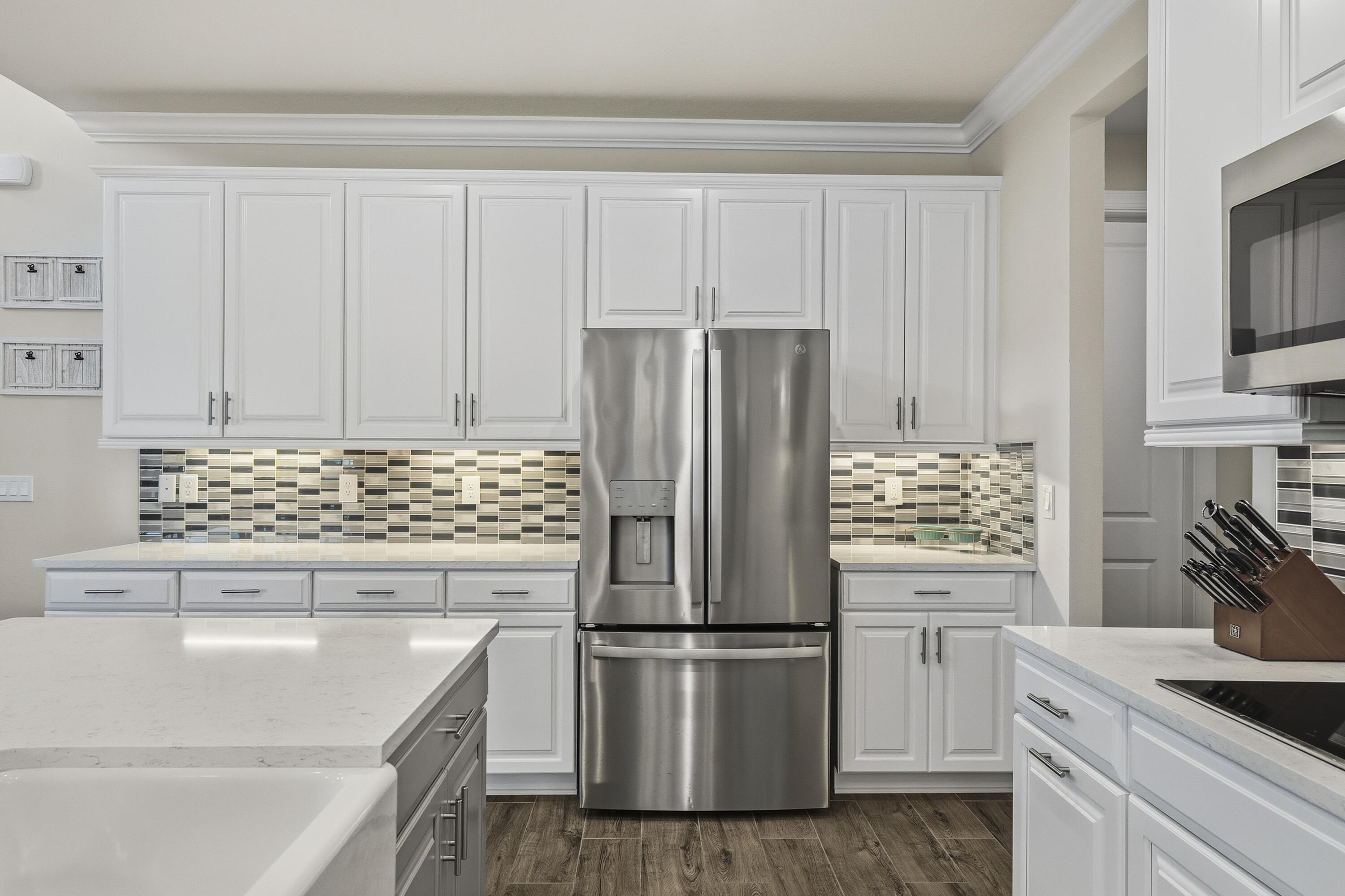 BANYAN BAY - Residential