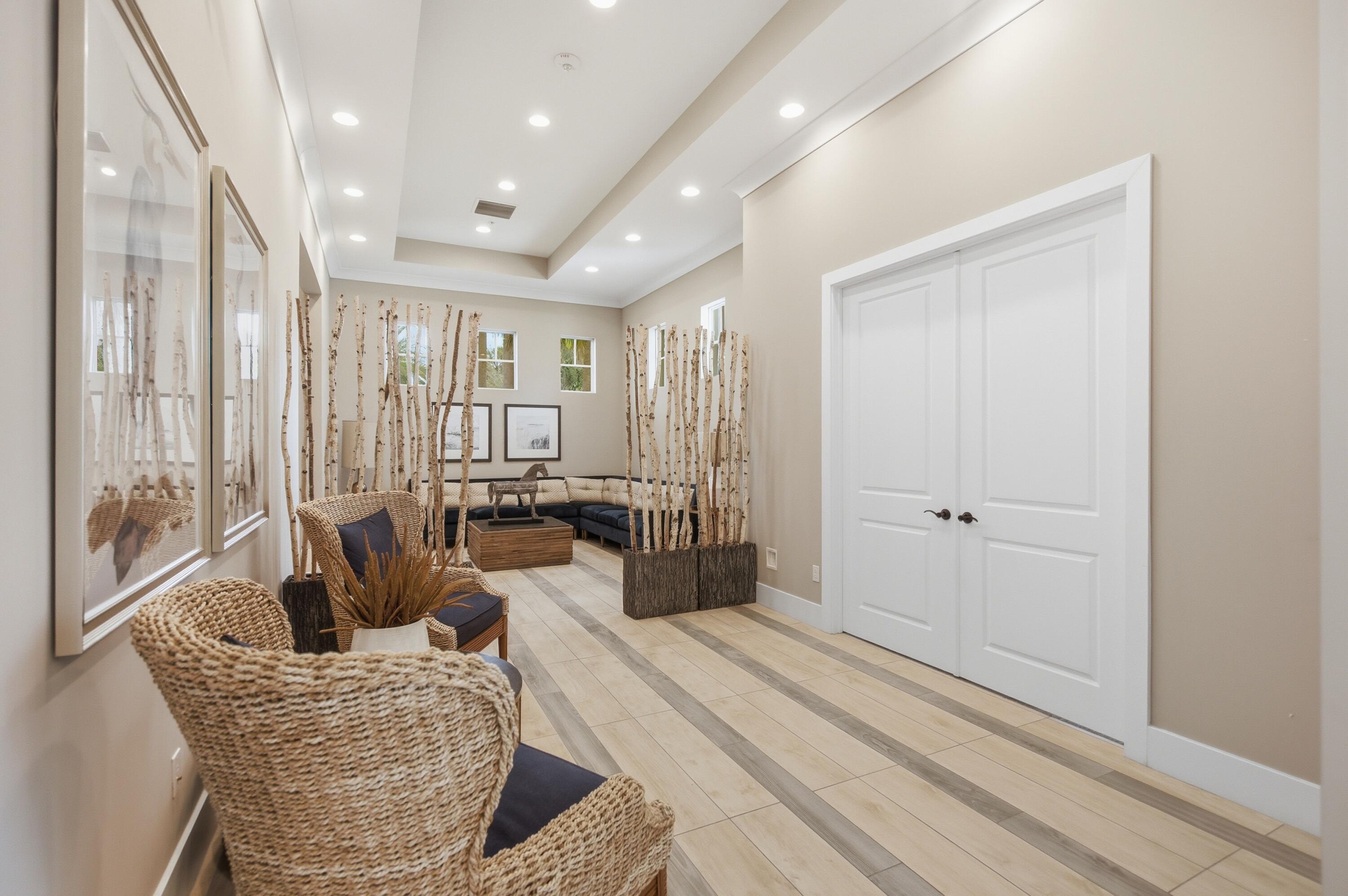 BANYAN BAY - Residential