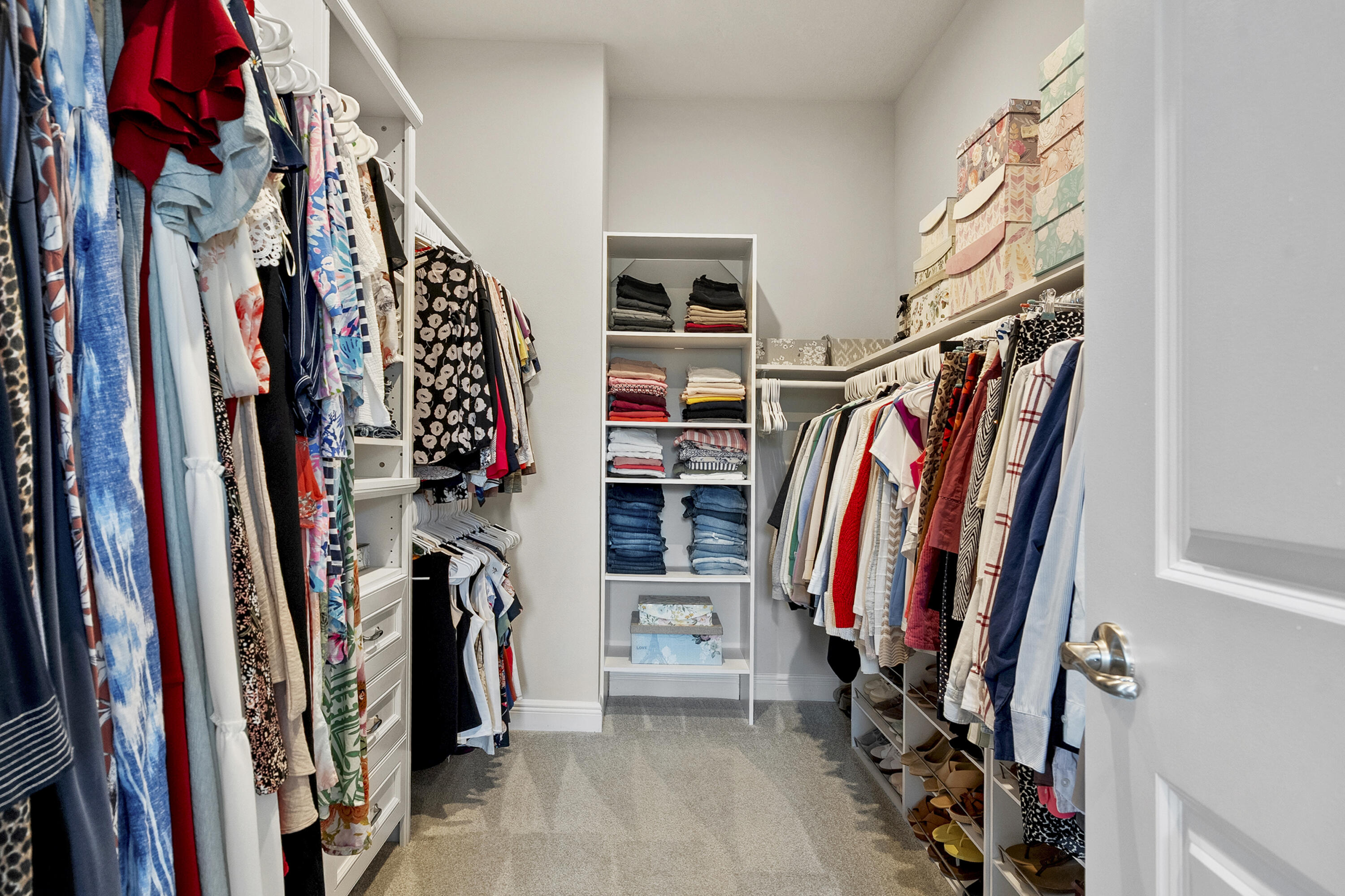 BANYAN BAY - Residential