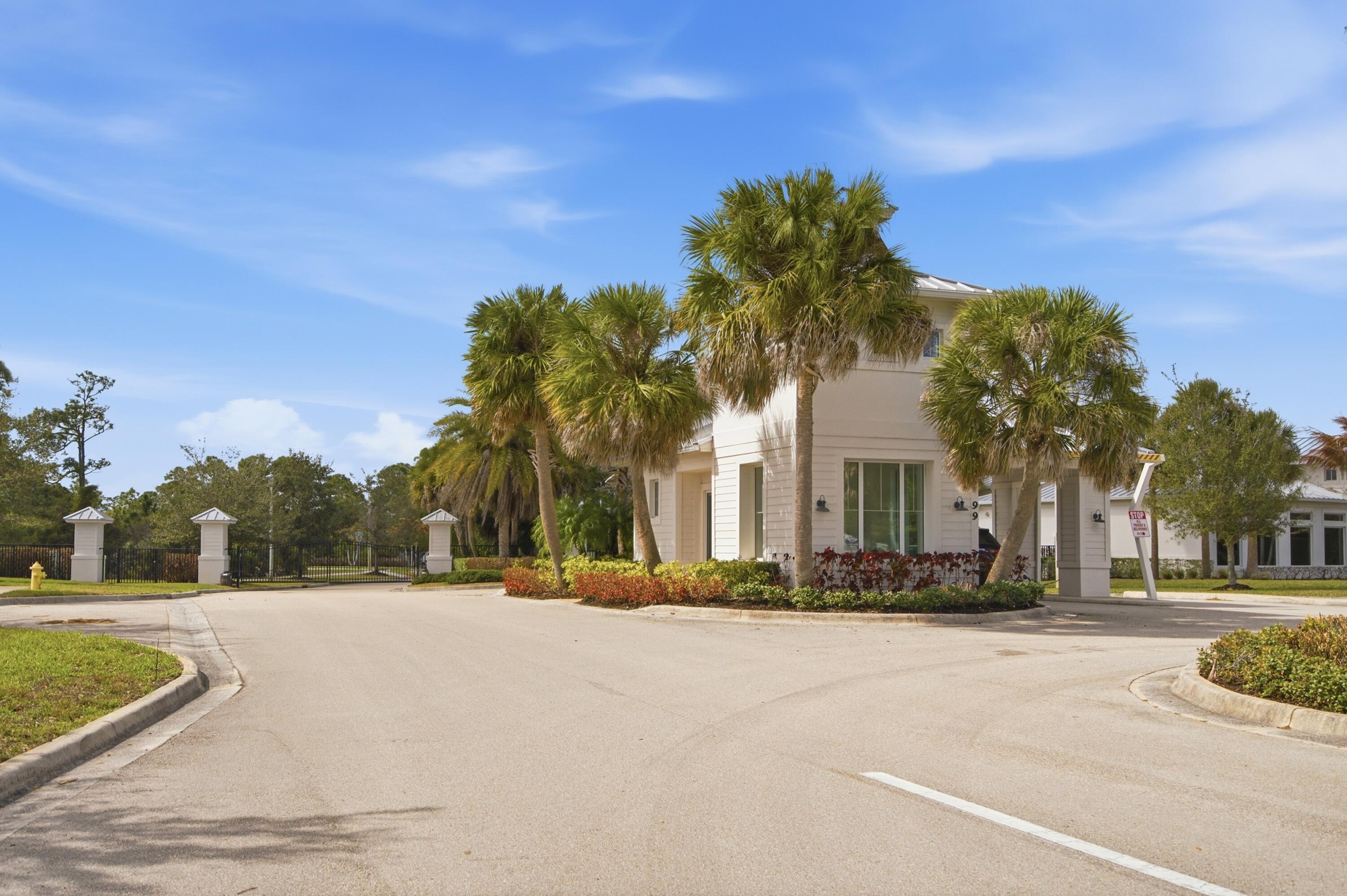 BANYAN BAY - Residential
