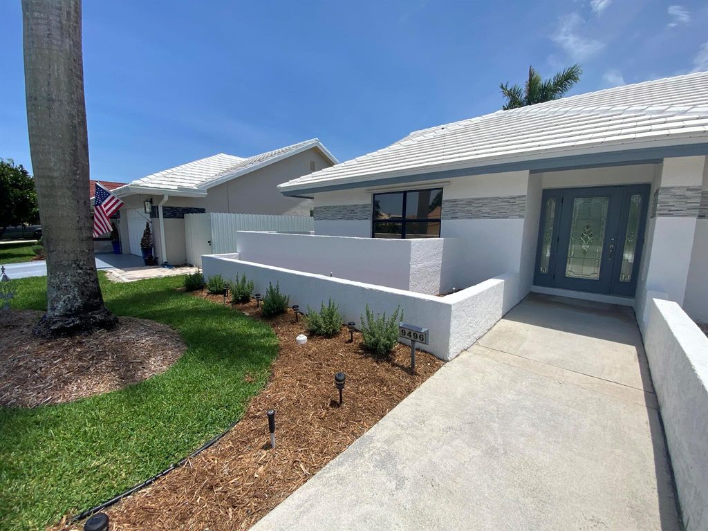 Photo of 9496 Majestic Way, Boynton Beach, FL 33437 (MLS # R11095234)