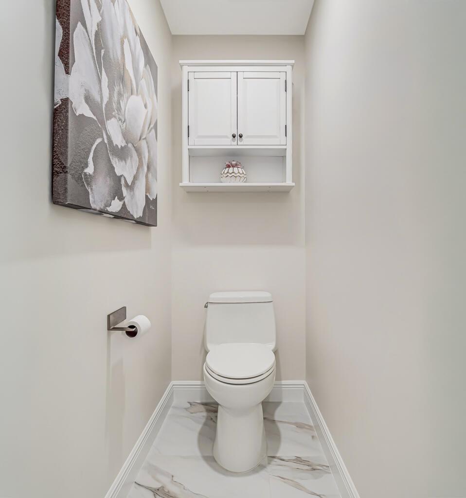 VENETIAN ISLES - Residential