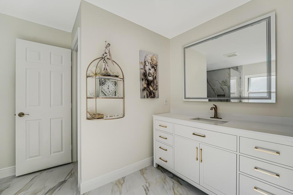 VENETIAN ISLES - Residential