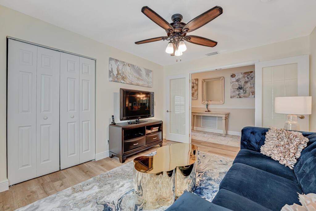 VENETIAN ISLES - Residential