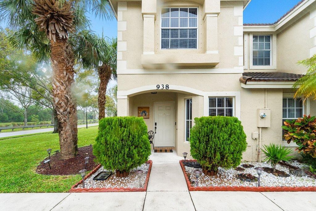 Photo of 938 Summit Lake Drive, West Palm Beach, FL 33406 (MLS # R10946542)