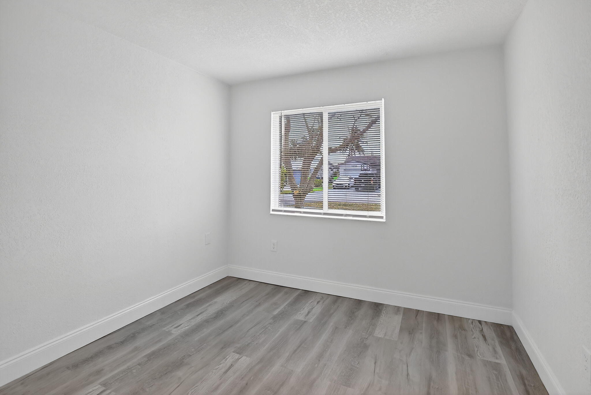 SUNRISE GOLF VILLAGE SEC 24 - Residential