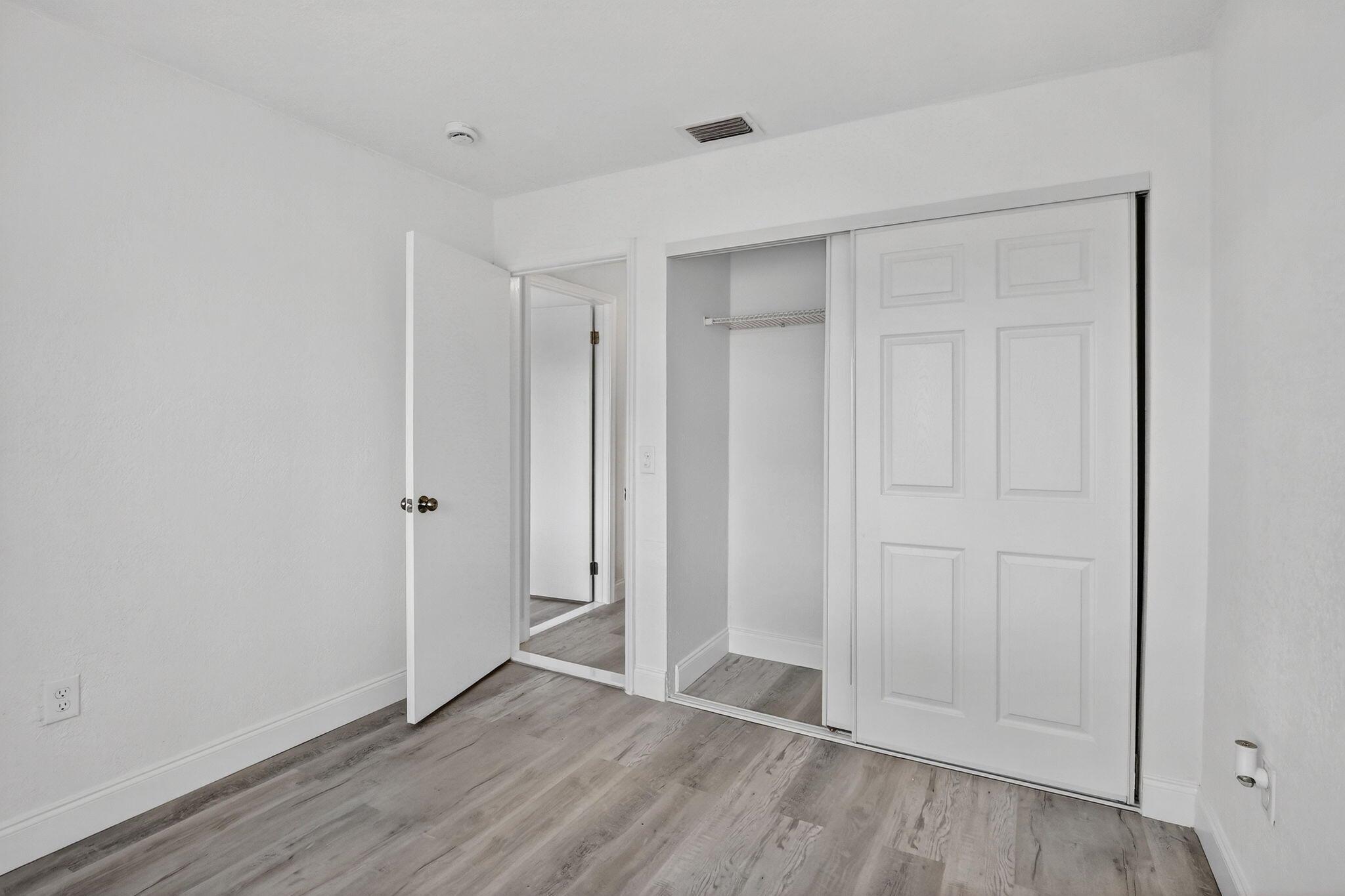 SUNRISE GOLF VILLAGE SEC - Residential